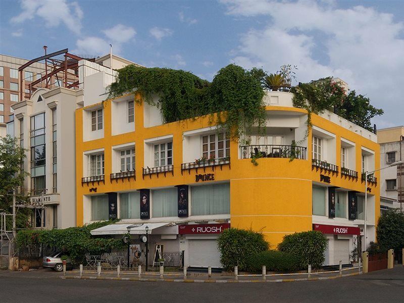 Melange Luxury Service Apartment Бангалор Екстериор снимка
