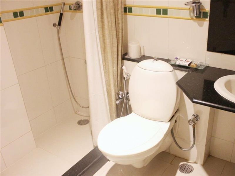 Melange Luxury Service Apartment Бангалор Екстериор снимка