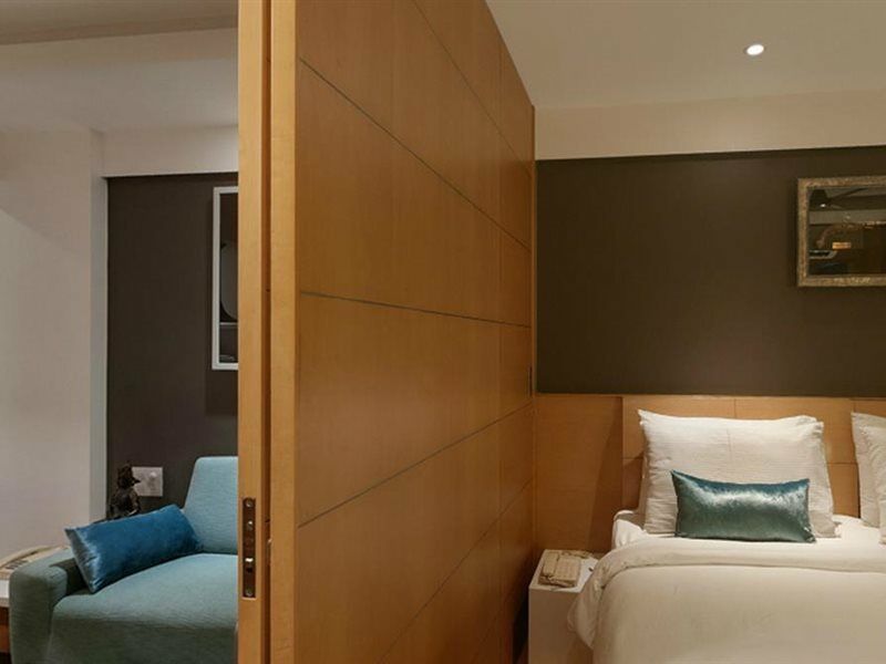 Melange Luxury Service Apartment Бангалор Екстериор снимка